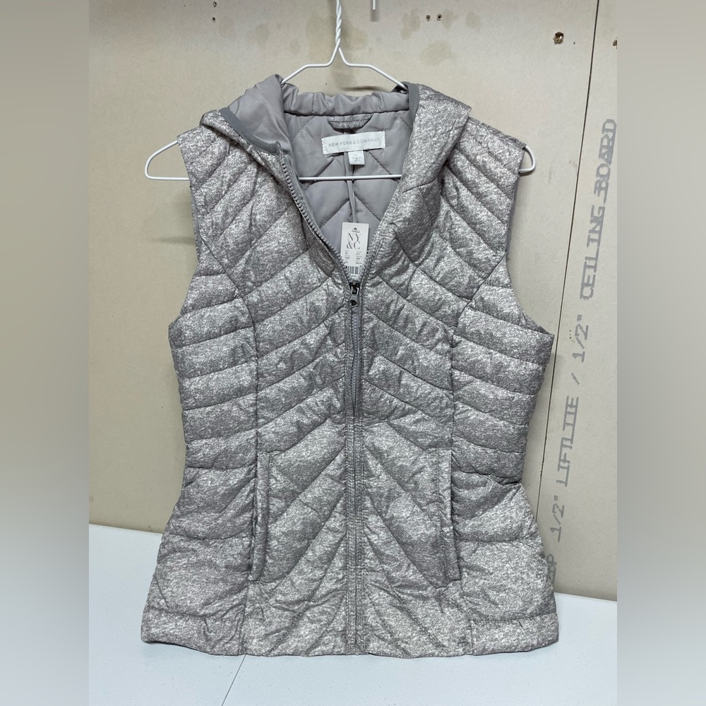 New York and Co. Puffer Vest